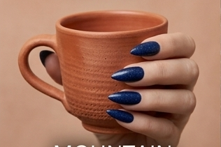 Stiletto nails filed to a dramatic sharp point.png